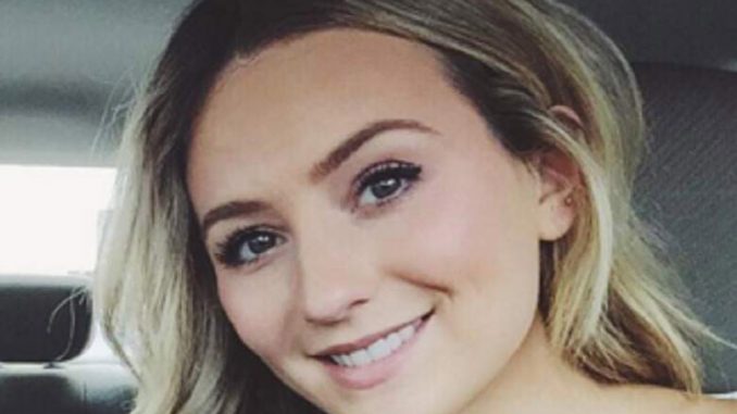 lauren-bushnell-photos-Bio-Net-worth-Height-Boyfriend-Body-Affair-Married-Ethnicity Lauren Bushnell