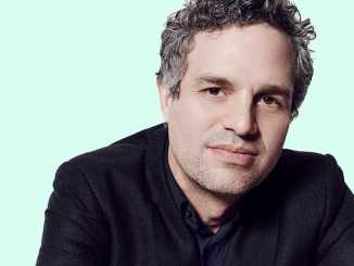Mark ruffalo dating history Chris Hemsworth and Mark Ruffalo star in Thor nude scene, Daily Mail Online