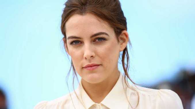 Riley-Keough Bio Net worth Height Boyfriend Body Affair Married Ethnicity (2) Riley Keough