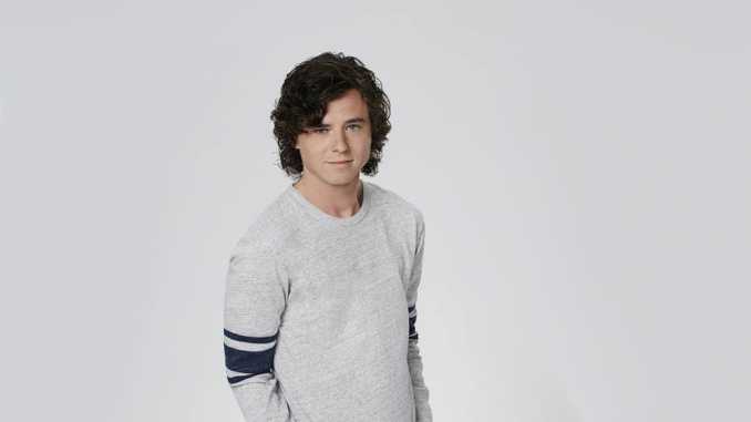 Charlie-McDermott-Photo Charlie McDermott
