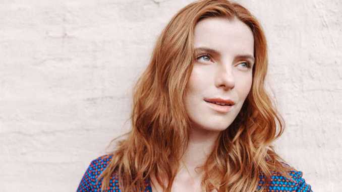 Betty-Gilpin-Photo Betty Gilpin