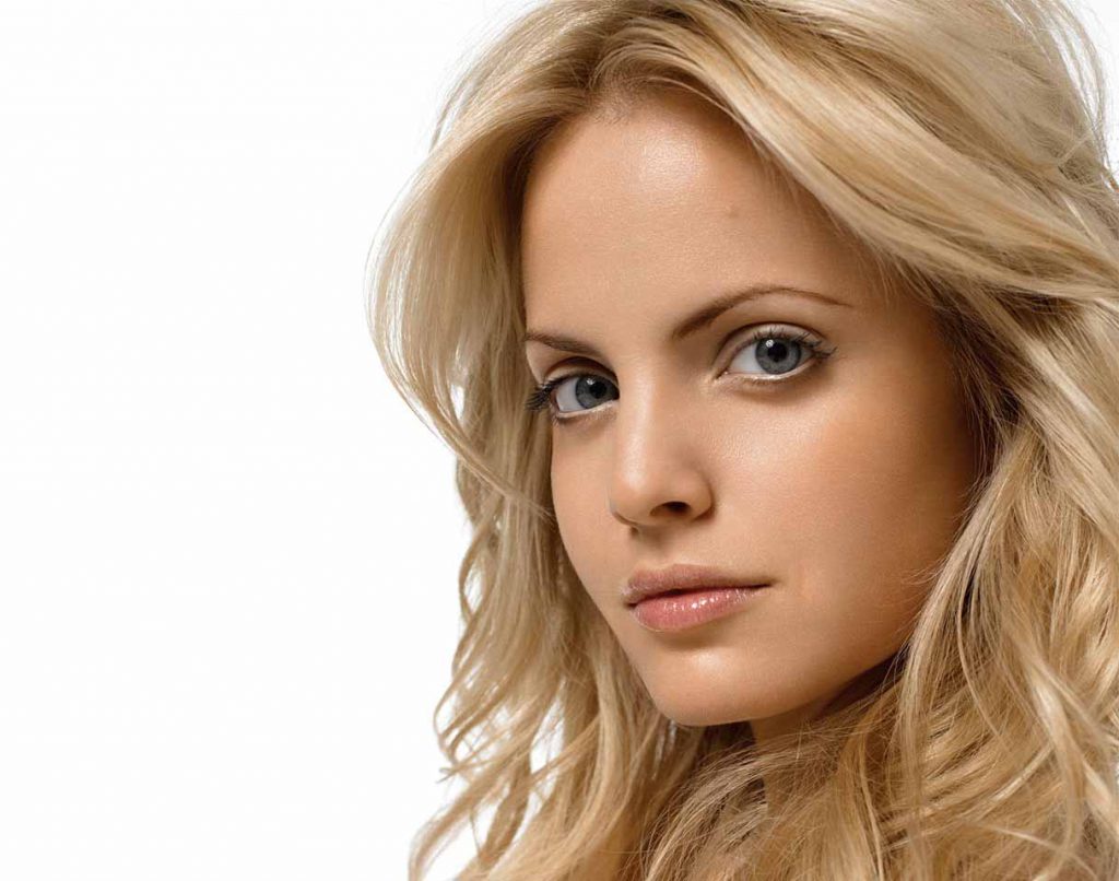 Mena Suvari Bio Net Worth Family Height Boyfriend Husband Mena Suvari Bio Net Worth Family Height Boyfriend Husband