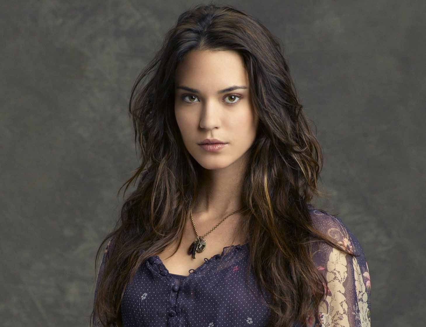 Odette Annable