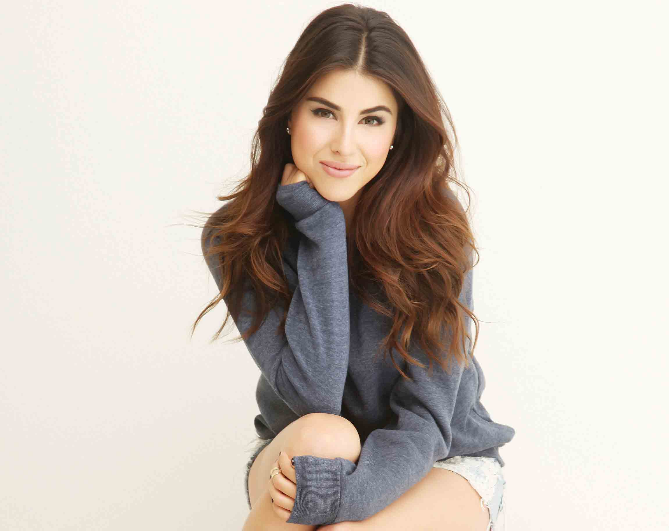 Daniella Monet