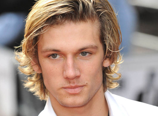 Alex Pettyfer