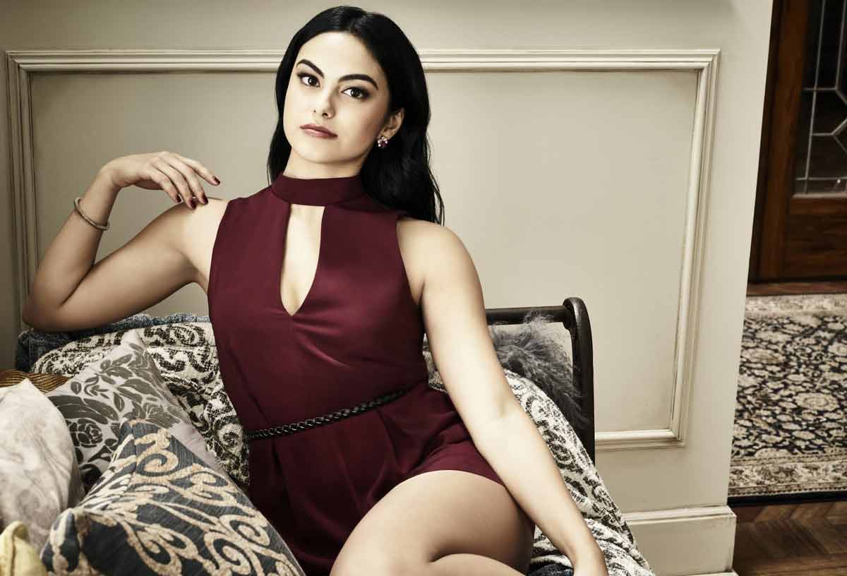 Camila Mendes