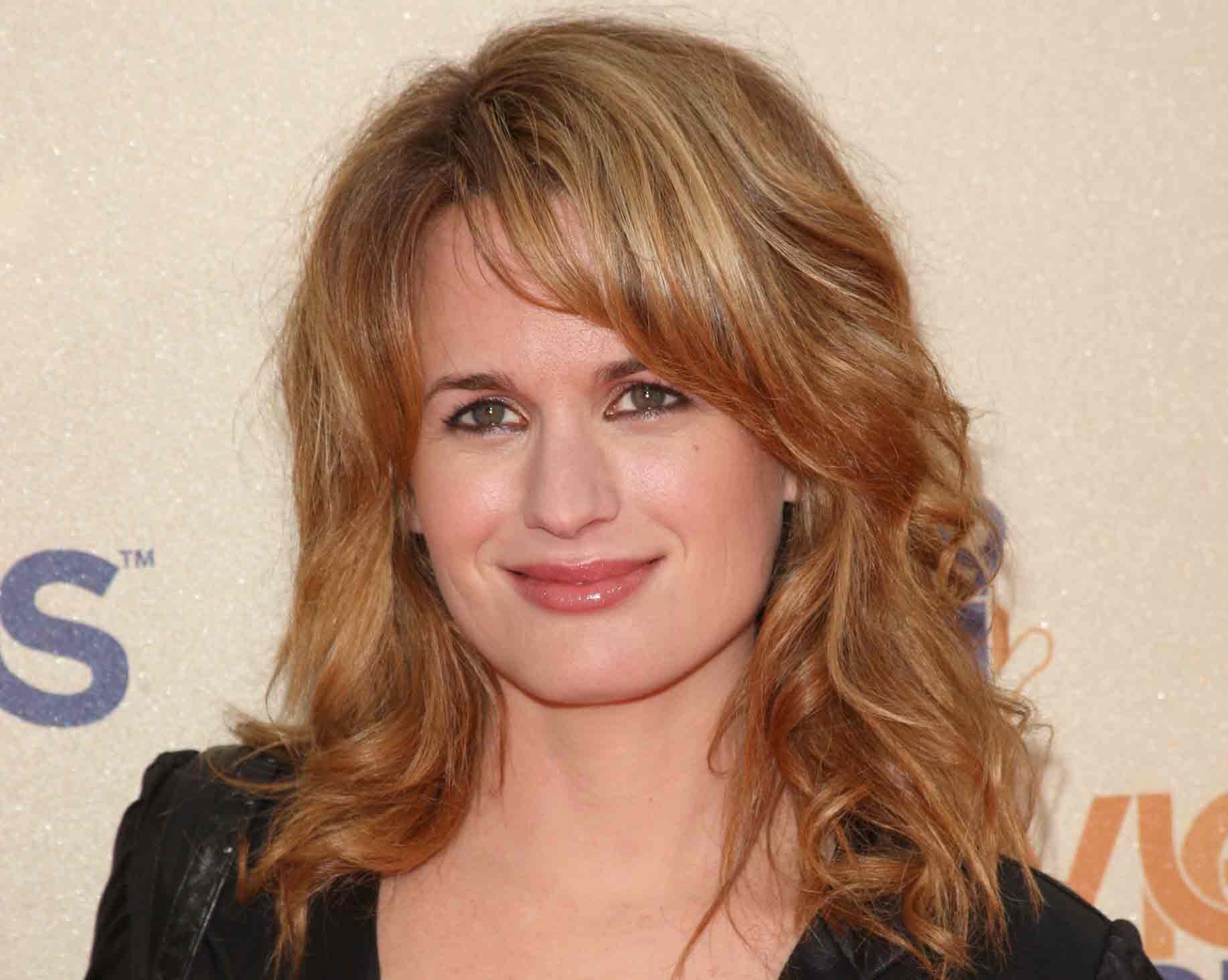 Elizabeth Reaser