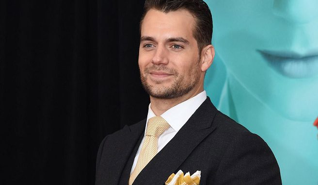 Henry-Cavill-photos-Bio-Net-worth-Height-Body-Girlfriend-Affair-Married-Ethnicity Henry Cavill