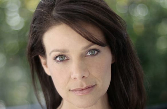 Meredith Salenger photos-Bio-Net-worth-Height-Boyfriend-Body-Affair-Married-Ethnicity Meredith Salenger