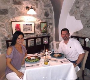 Jennifer Reyna and her lover having dinner at Cesky Krumlov.