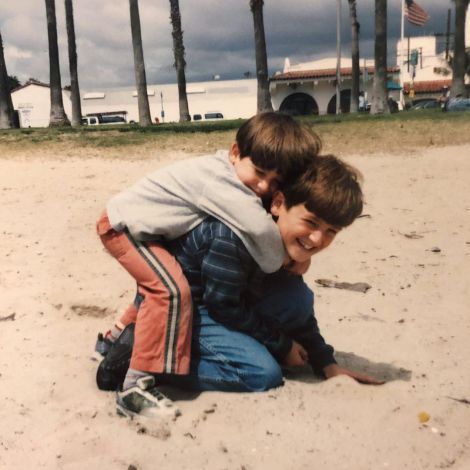 Tal and his brother, Adi Fishman’s childhood image, Source: Instagram.