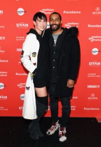  Jennifer Pfauch ja hänen miehensä Omari Hardwick saapuivat Sundancen elokuvafestivaaleille Sundancen Kaupunginkirjastoon 20.tammikuuta 2018, Park Cityssä, Utahissa.