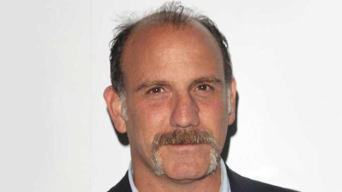 Nick-Sandow-photos-Bio-Net-worth-Height-Body-Girlfriend-Affair-Married-Ethnicity Nick Sandow