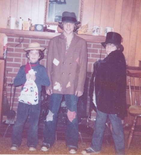 Mike Rowe's childhood picture with his brothers