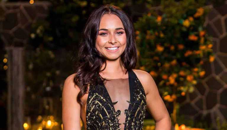 Brooke Blurton Bio, Age, Height, Weight, Net Worth, Boyfriend & Dating