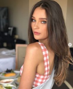 The photo of Sophi Knight