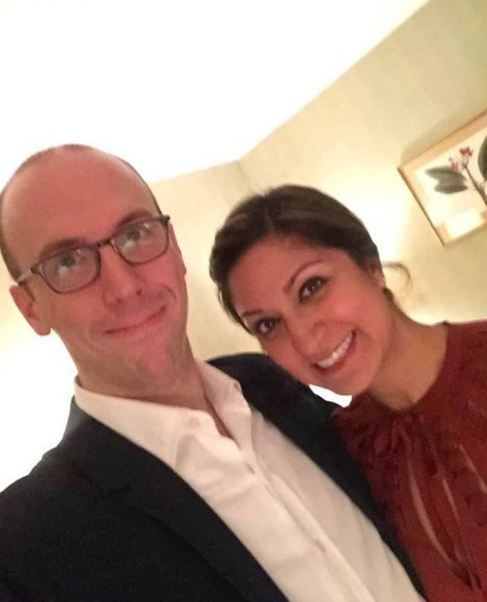 amna-nawaz-bio-wiki-net-worth-salary-husband-child