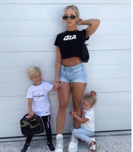 Tammy Hembrow with her two kids