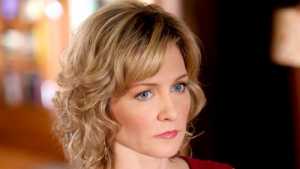 Amy Carlson Bio, Net Worth, Blue Bloods, Age, Husband & Family