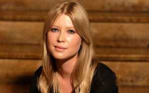 Emma Booth (Actress) Bio, Net Worth, Height, Age, Husband, & Children
