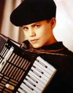 Paul Wesley Childhood