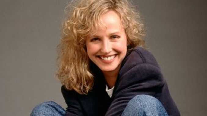Kim Greist Net Worth, Boyfriend, Married, Age & Height