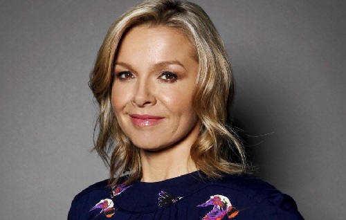 Photo of an actress Justine Clarke