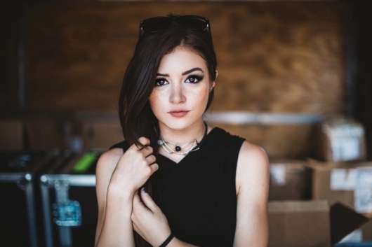 Chrissy Costanza Bio, Wiki, Net Worth, Career, Boyfriend