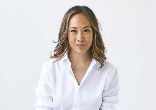 Photo of an actress Elizabeth Ho