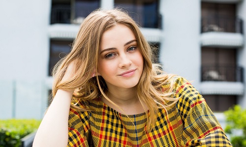 Image of an actress and model Josephine Langford