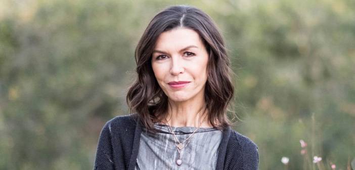 Finola Hughes Net Worth, Age, Husband, Children, Family