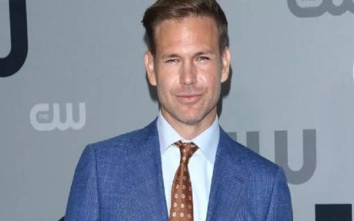 Matthew Davis Bio, Wiki, Net Worth, Age, Height, Married and Wife