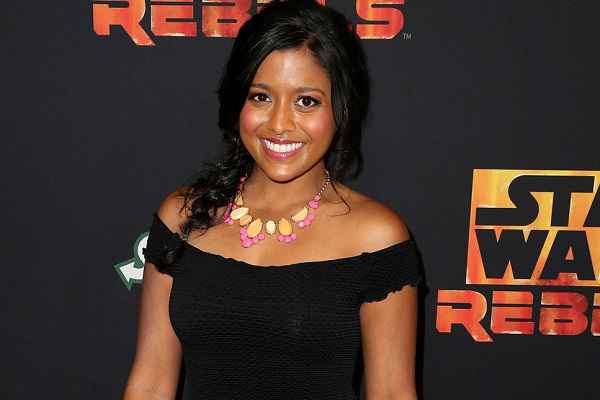 Tiya Sircar Net Worth, Parents, Dating, Boyfriend, & Weight