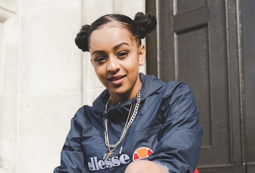 Actress and singer Paigey Cakey photo
