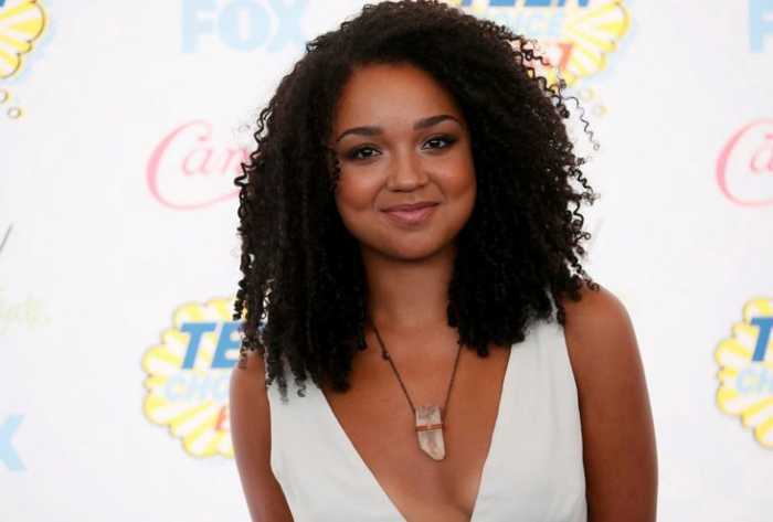 Aisha Dee Boyfriend, Movies