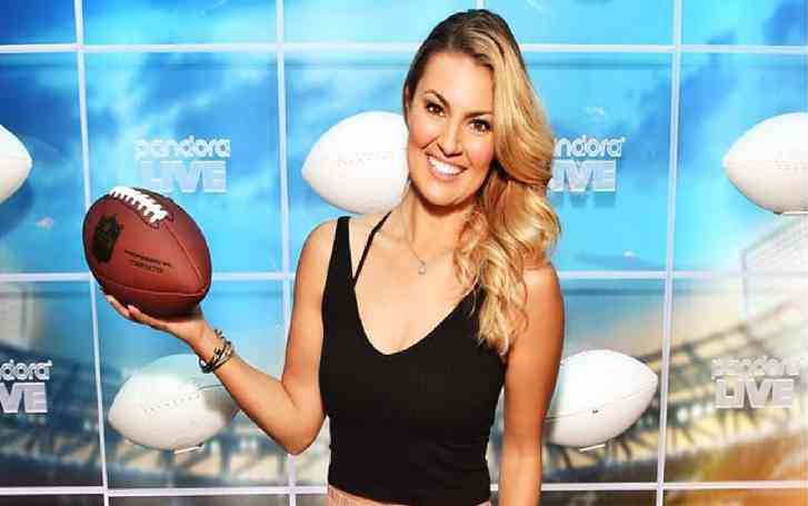 5 Facts about Amanda Balionis - Relationship, Net Worth, Career