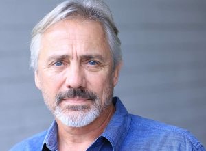 Alex McArthur Bio, Wife, Movies, Height, Net Worth & Age