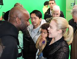 Shannon Talking With her husband at the Off-White Menswear Fall/Winter 2019/20 runway show in France