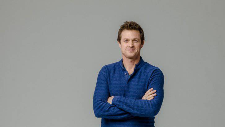 Eric Close Age, Height, Net Worth, Married, Wife, Children, Bio, Wiki