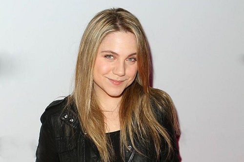 Picture of an actress Lauren Collins