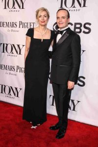 Jefferson Mays and Susan Lyons in Tony Award ceremony.