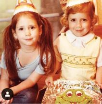 Childhood photo of Ashley Jones with her sister.