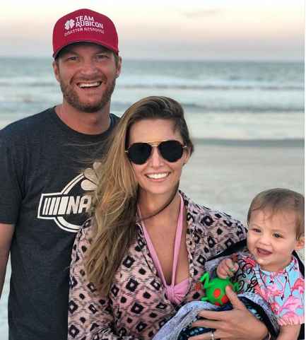 How old is Amy Reimann? Married Life with Dale Earnhardt Jr.