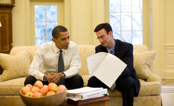 Peter Orszag with former U.S. President, President Obama in the Oval Office in January 2009.