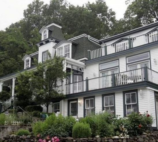 Stephen Baldwin's 3,071 square feet house in Nyack, New York.