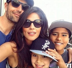 Photo of Pia Miller's husband, Brad Miller and their two adorable sons, Isaiah, and Lennox.