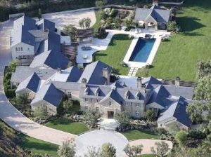 Image: Victoria Osteen and her husband $10.5 million worth mansion