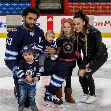 Dustin Byfuglien Wife (Emily Hendry) Age, Marriage, Net Worth 2023, Ig in  2023