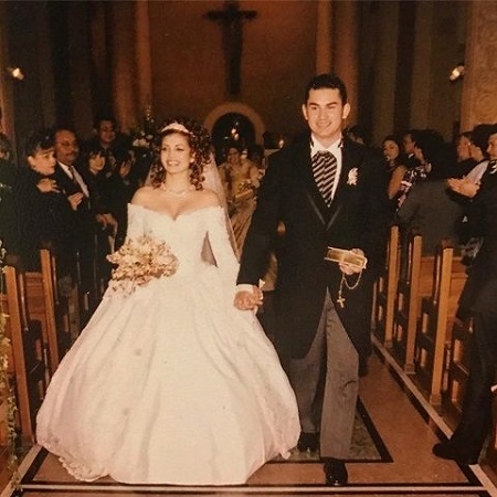 Adrian Gonzalez and Betsy Gonzalez on their wedding