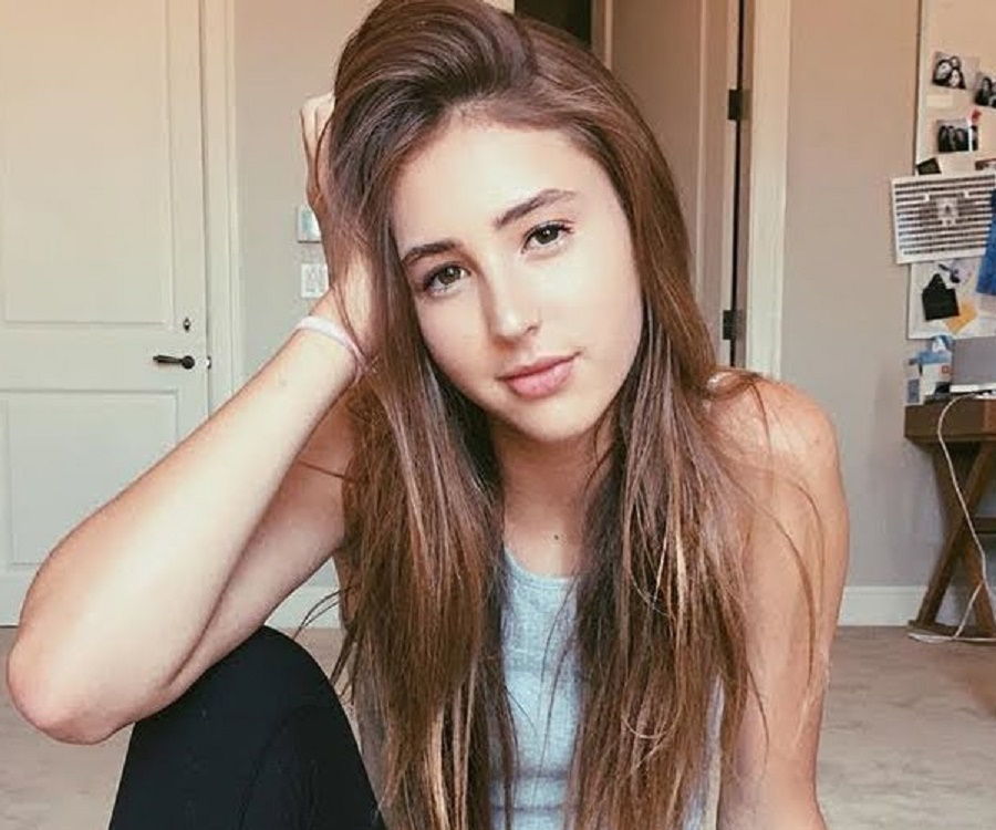 Scarlet Rose Stallone Photostream  Sistine rose stallone, Sylvester  stallone, Celebs